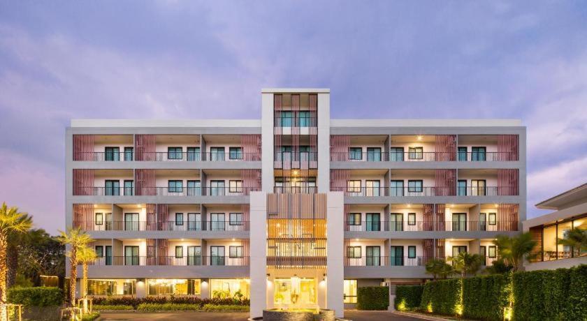 The Canal 304 Si Maha Phot Exterior foto